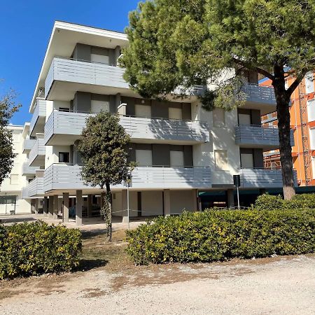 Diana - Appartamenti Bibione Kültér fotó