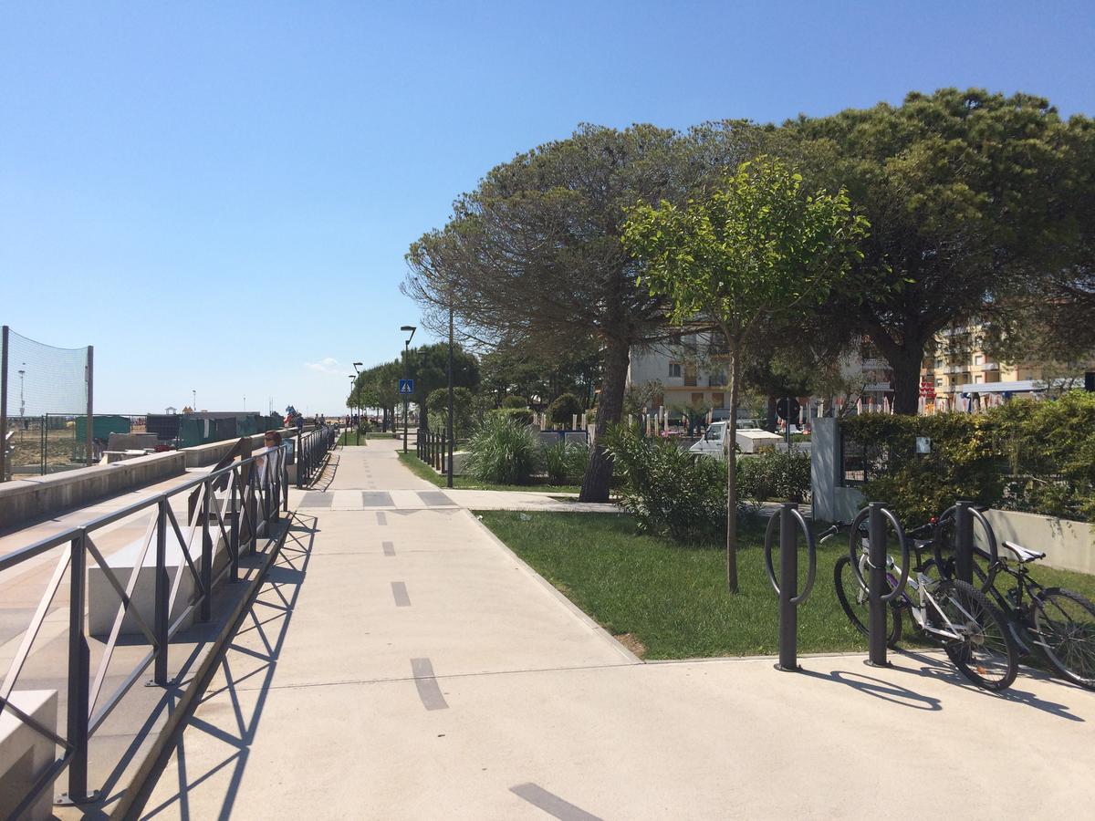 Diana - Appartamenti Bibione Kültér fotó